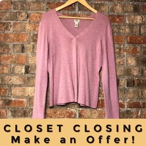 Bass light pink v neck long sleeve top size Medium